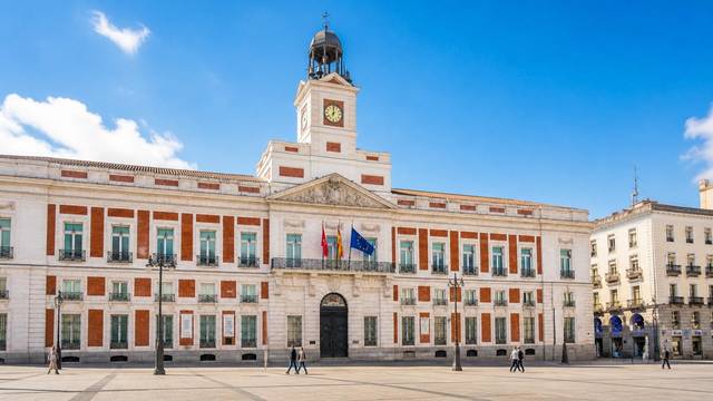 Piso en Venta en Calle CORREO en Sol