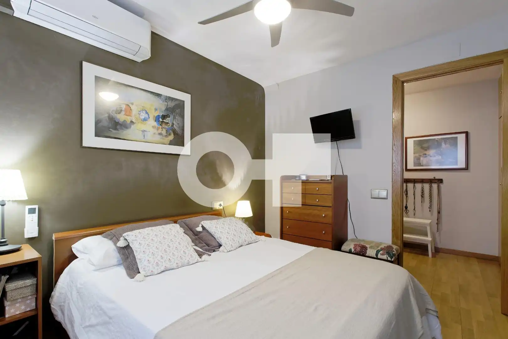 Bedroom of Duplexes for sale in Barcelona  with Heating, Parquet flooring and Terrace