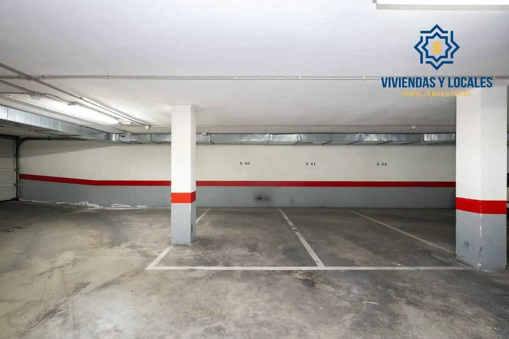 Parking of Ground floor for sale in Granada  with Air Conditioner, Heating and Private garden