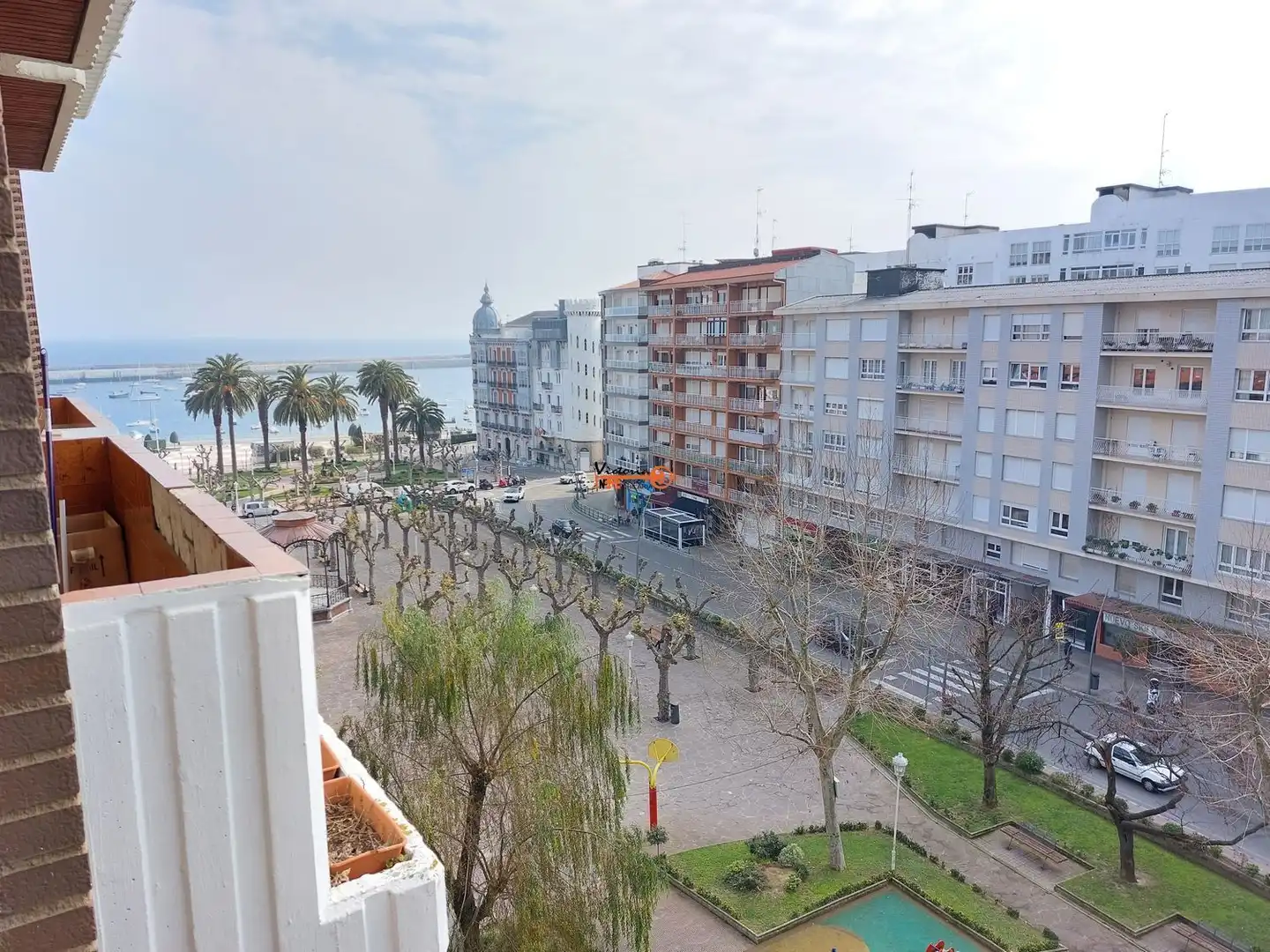 Vista exterior de Pis en venda en Castro-Urdiales