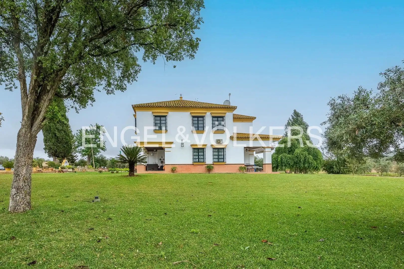 Casa rústica amb terrassa en venda a Mairena del Alcor, imagen 46