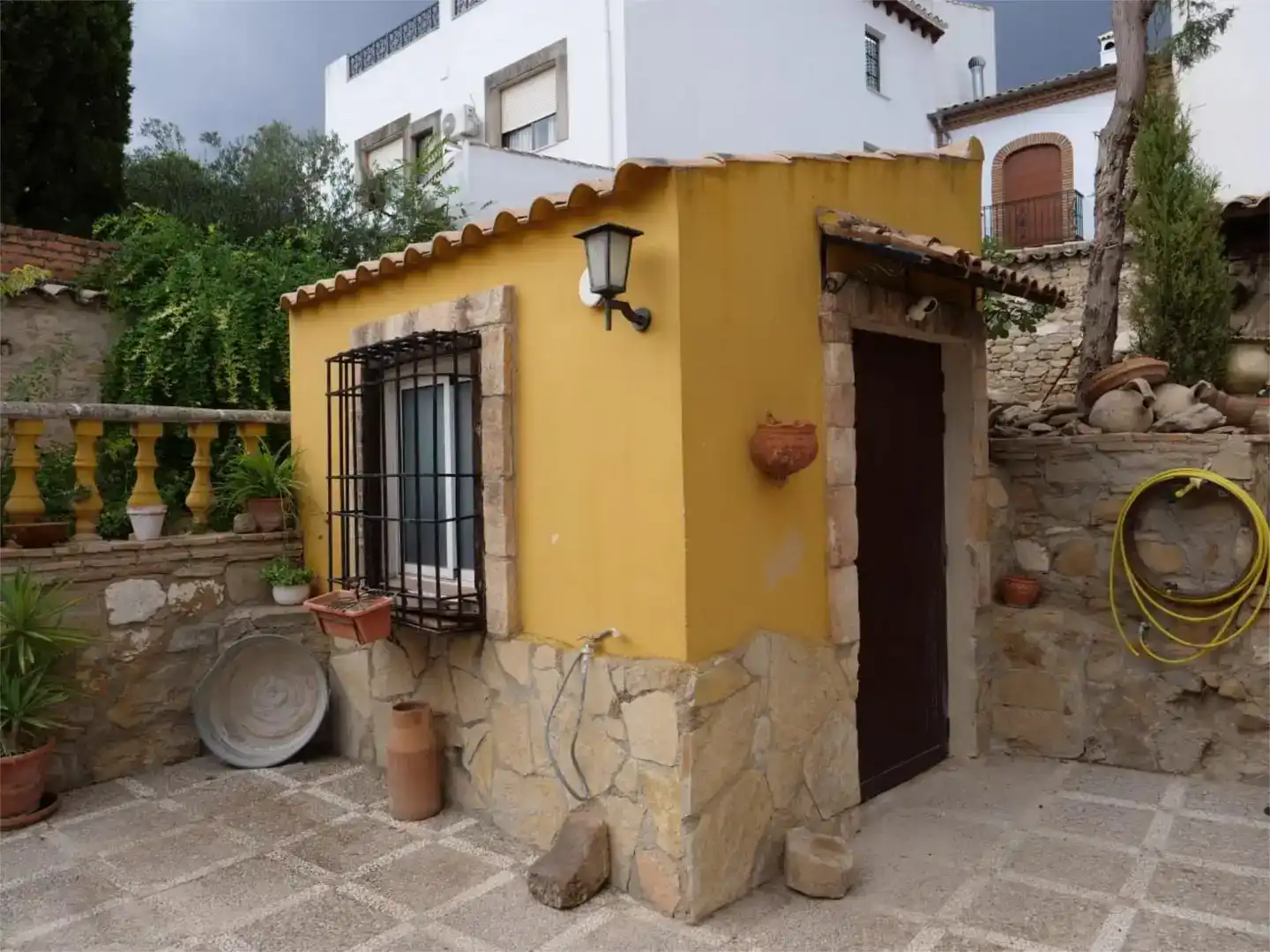 Außenansicht von Wohnung zur Miete in Baeza mit Privatgarten, Abstellraum und Möbliert