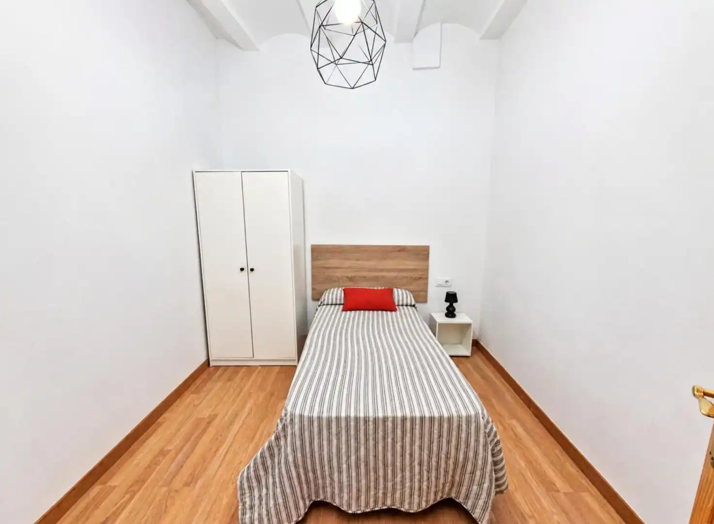 Habitación de Planta baja en venta en Centro Ciudad