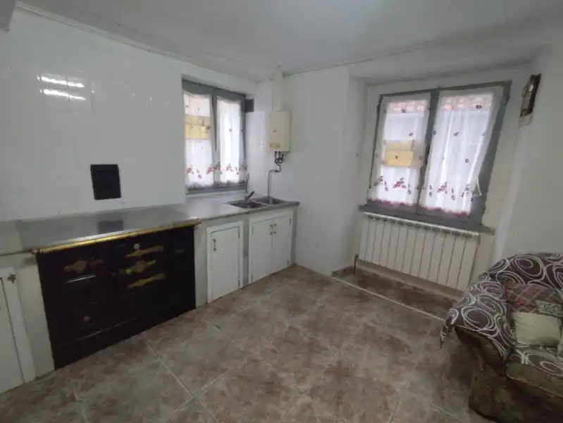 Cocina de Casa o chalet en venta en Salas con Trastero y Amueblado