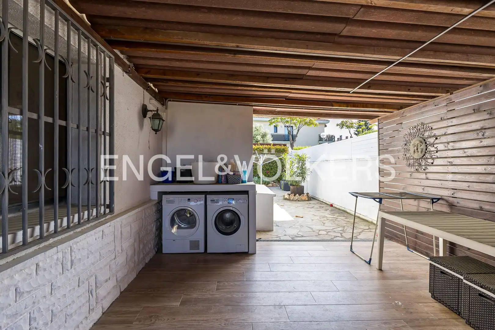 Terraza de Casa o chalet en venta en Vilanova i la Geltrú con Aire acondicionado, Calefacción y Jardín privado