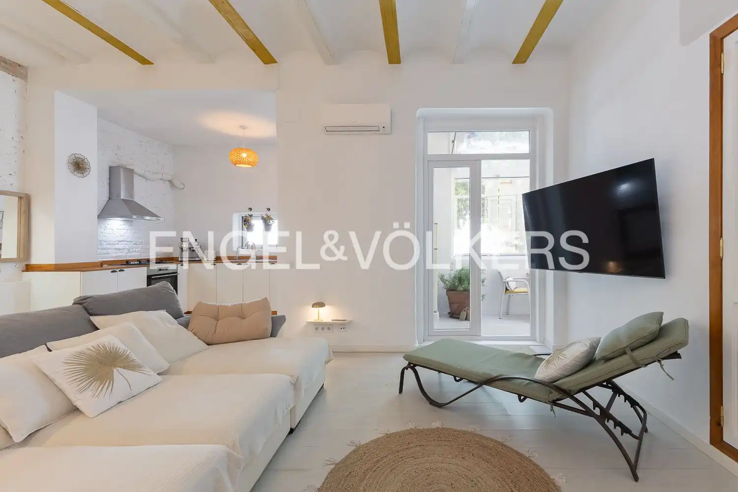 Living room of Flat for rent in Valencia  with Air Conditioner, Heating and Terrace