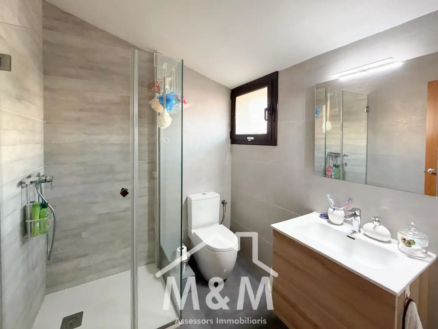 Baño de Casa adosada en venta en Viladecans con Balcón