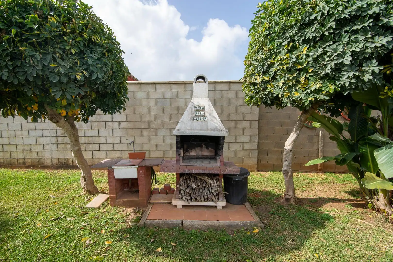 Garden of Houses for sale in Chiclana de la Frontera  with Air Conditioner, Private garden and Storage room