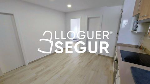 Photo 2 of Flat for rent in De Collblanc, Collblanc, L'Hospitalet de Llobregat