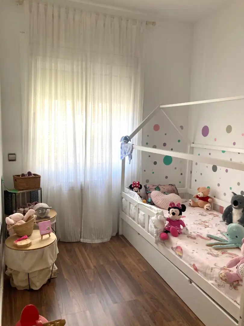Habitación de Casa o chalet en venta en Corbera de Llobregat con Aire acondicionado, Calefacción y Jardín privado