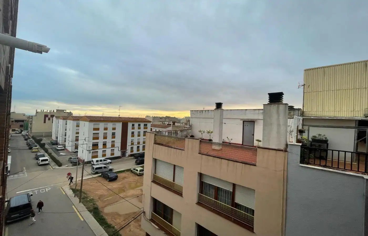 Vista exterior de Piso en venta en Alcanar con Parquet y Balcón