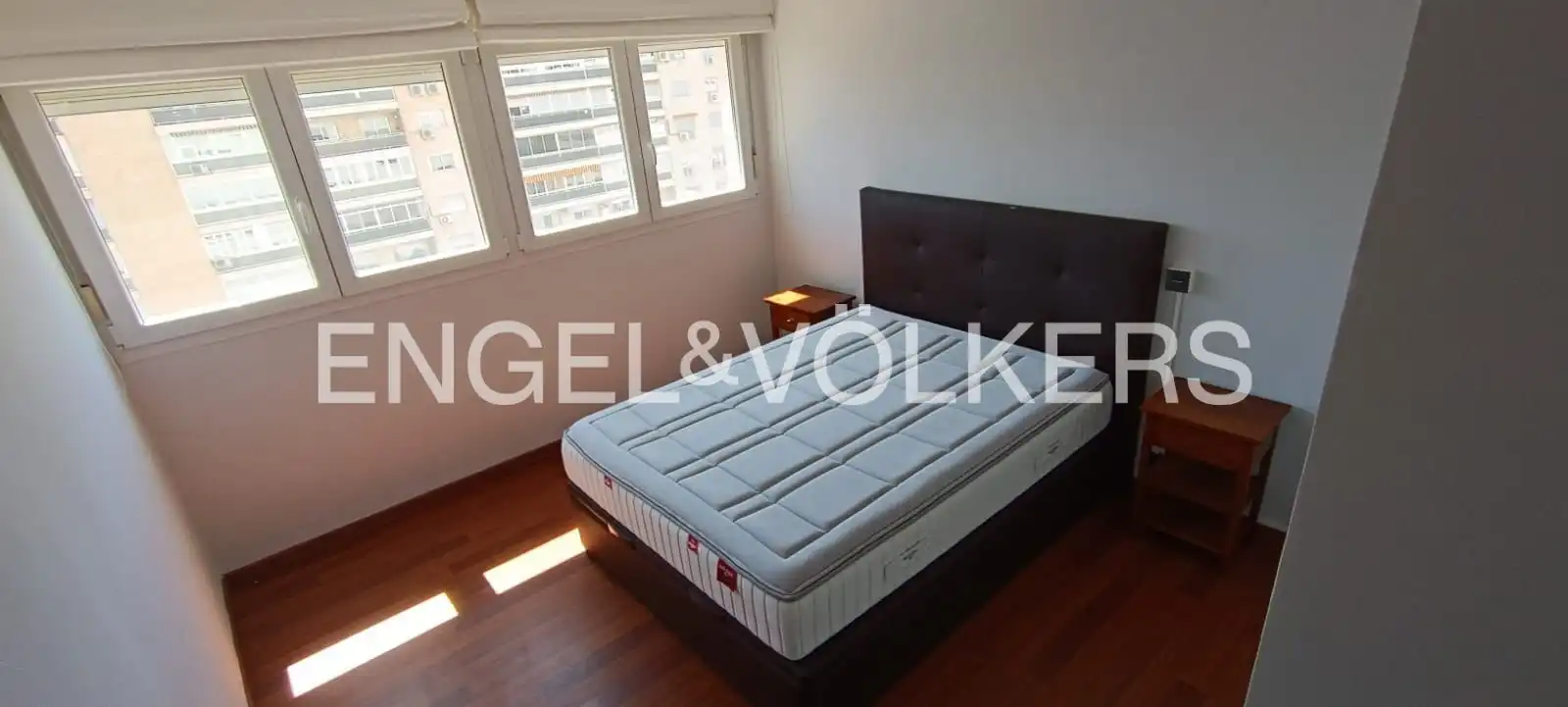 Habitación de Piso de alquiler en Madrid con Calefacción, Terraza y Piscina