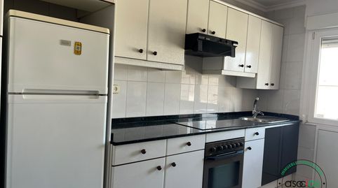 Foto 2 de Piso en venta en Gijón - Cl Pinos, 25, Tremañes, Gijón