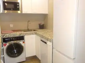 Cuina de Estudi de lloguer en Gijón  amb Calefacció, Parquet i Moblat