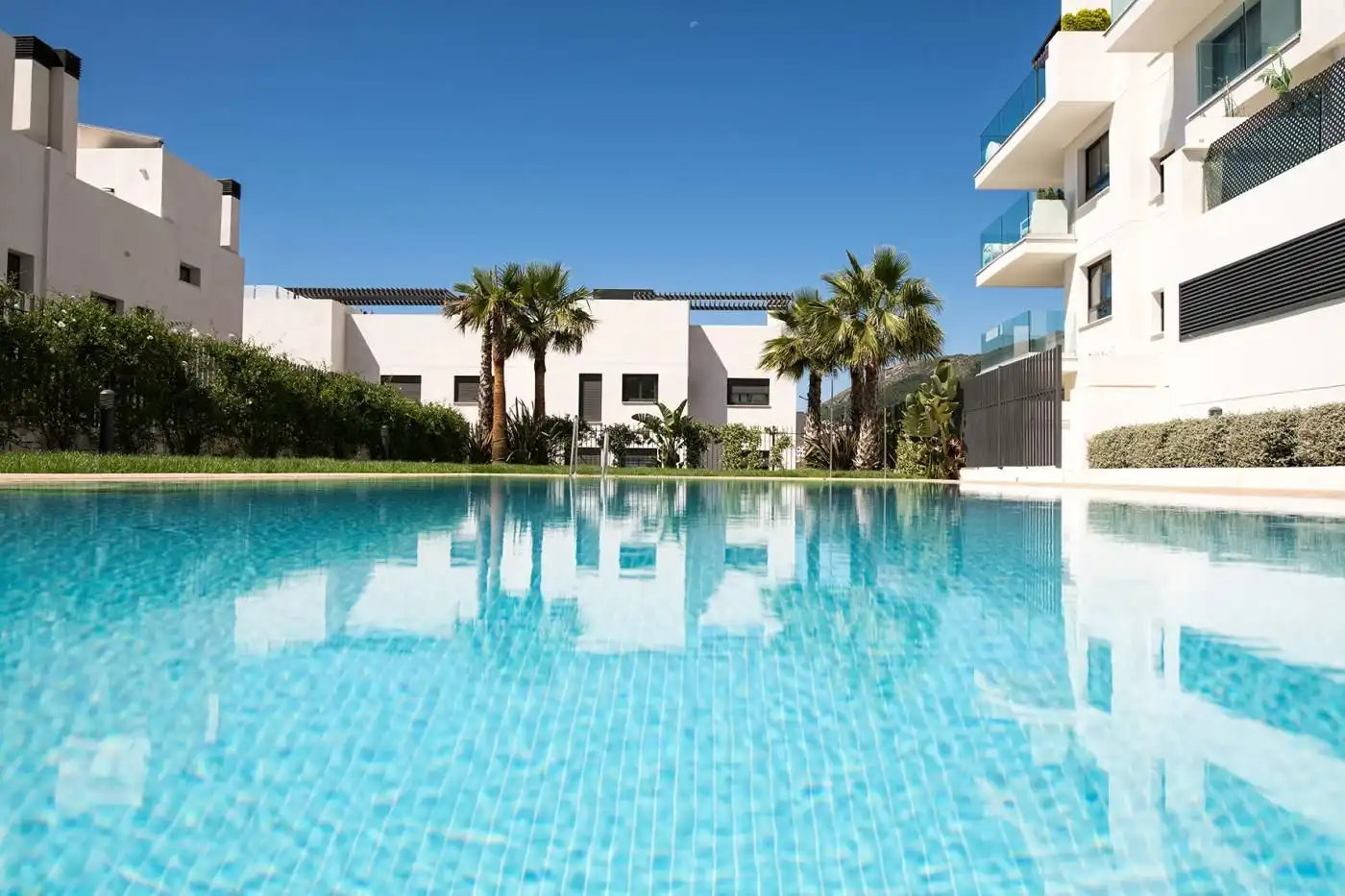 Swimming pool of Attic for sale in Benalmádena  with Air Conditioner, Heating and Storage room
