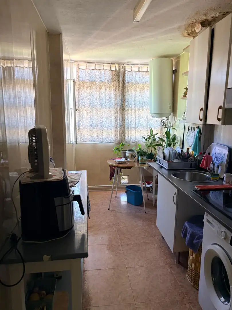 Cuina de Pis en venda en Parla amb Aire condicionat, Calefacció i Terrassa