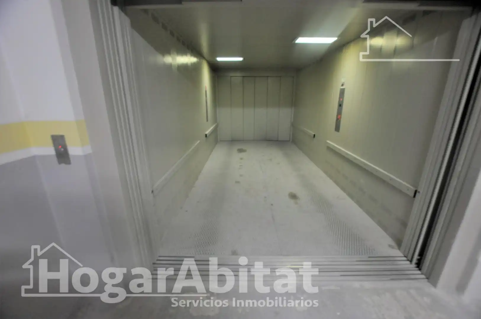 Piso en venta en Mislata con Aire acondicionado