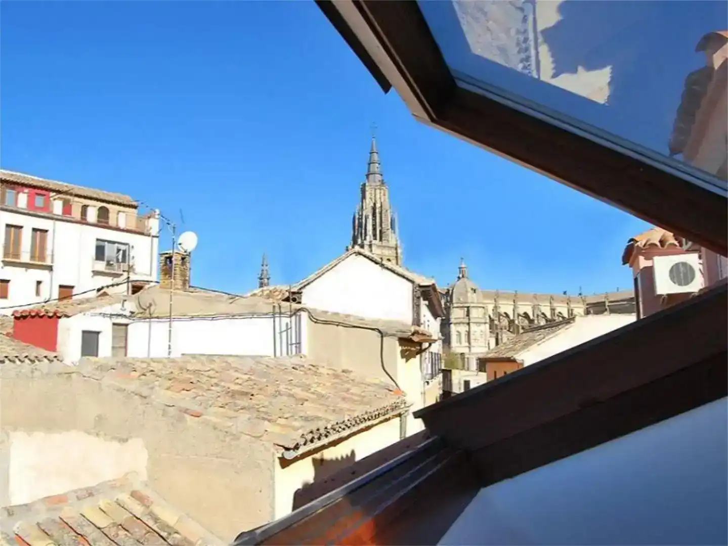 Vista exterior de Piso en venta en Casco Histórico