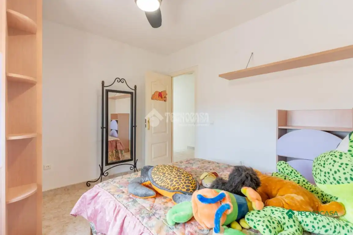 Bedroom of Detached homes for sale in Roquetas de Mar  with Air Conditioner and Terrace