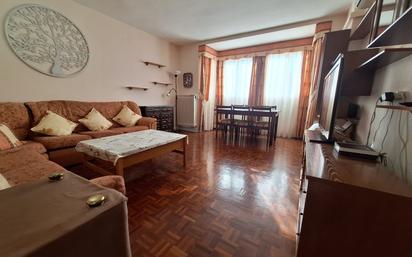 Living room of Flat for sale in  Madrid Capital  with Heating