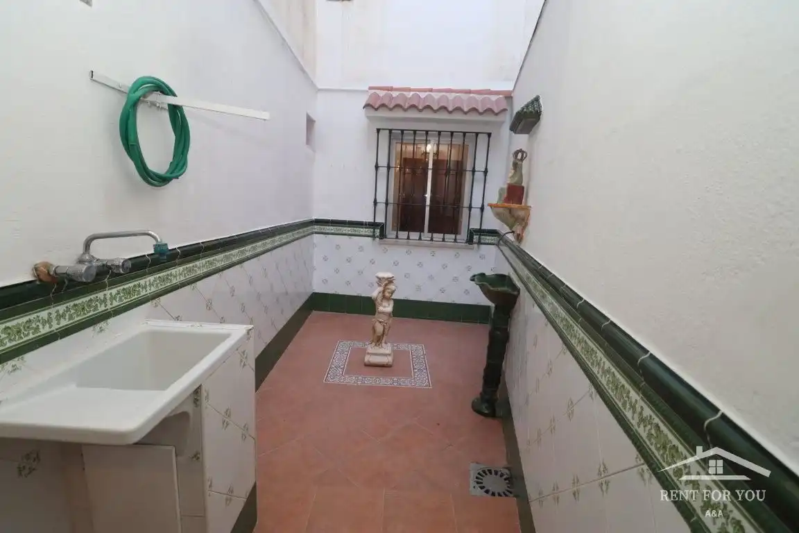 Badezimmer von Maisonette zur Miete in Coín mit Klimaanlage und Balkon