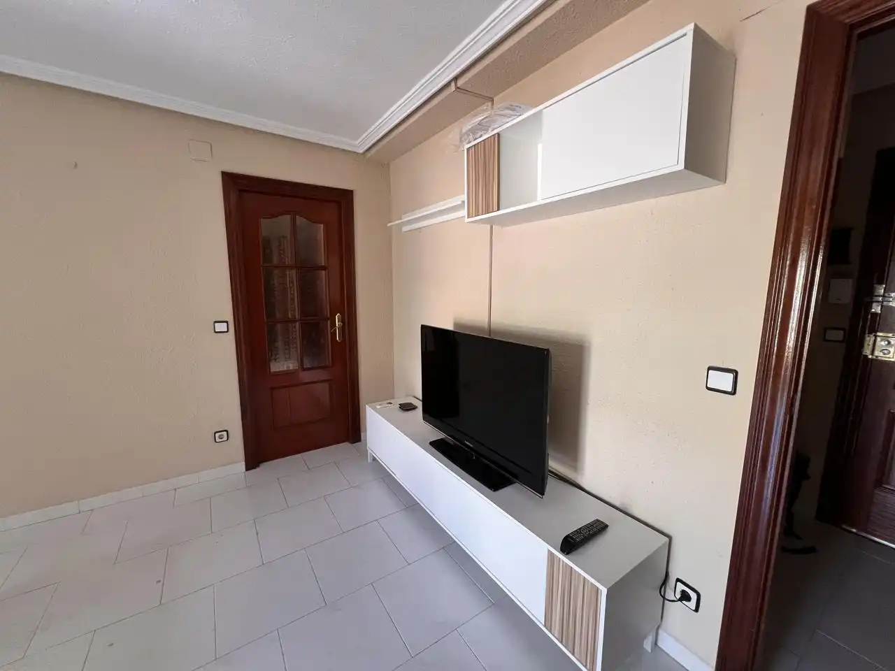 Wohnung zur Miete in Gonzalo De Berceo, Arrayanes
