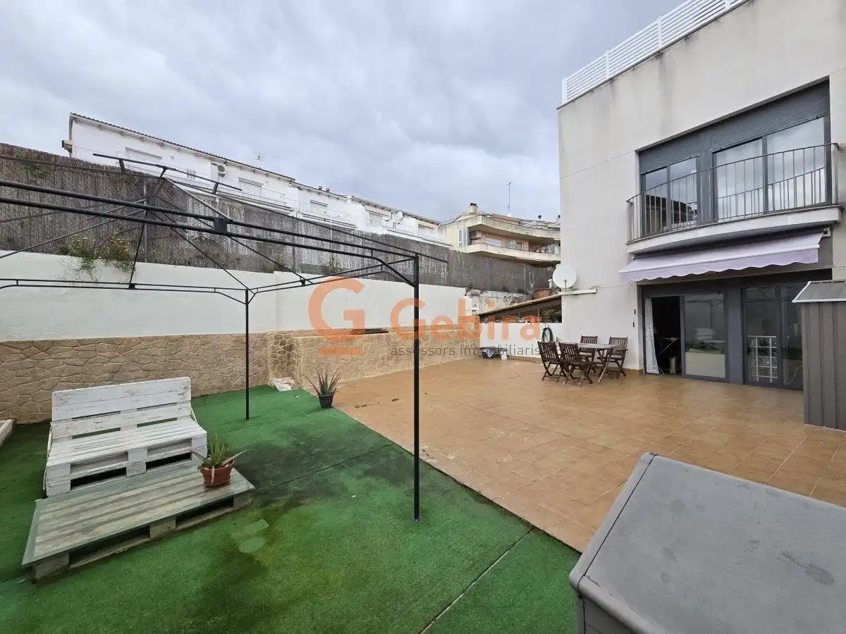 Vista exterior de Dúplex en venta en Calafell con Aire acondicionado, Calefacción y Terraza