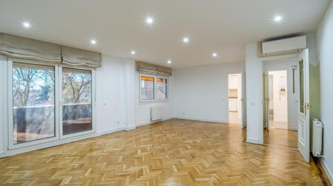 Photo 2 of Apartment to rent in  Calle del Marqués de Portugalete, Concepción,  Madrid Capital