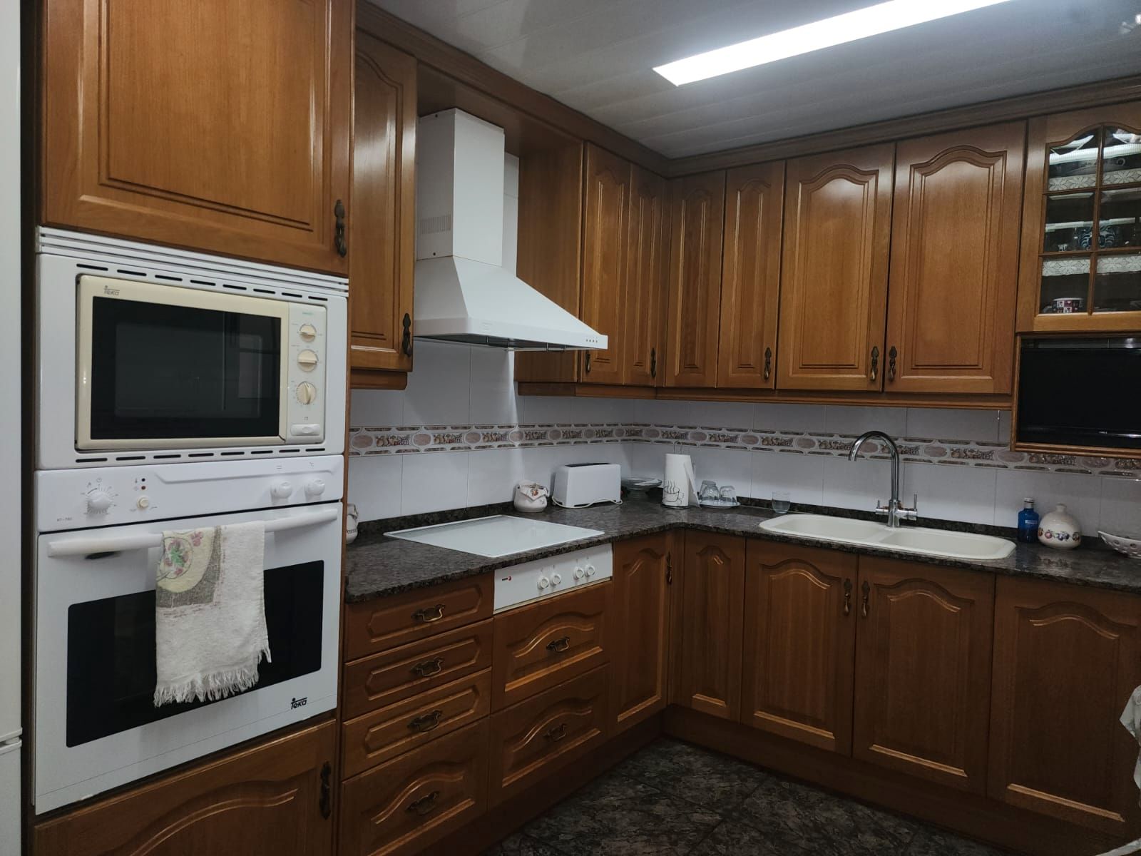 Cuina de Pis en venda en Sant Joan Despí amb Aire condicionat, Moblat i Forn