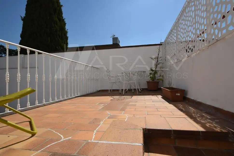 Einfamilien-Reihenhaus zur Miete in Madrid, Madrid