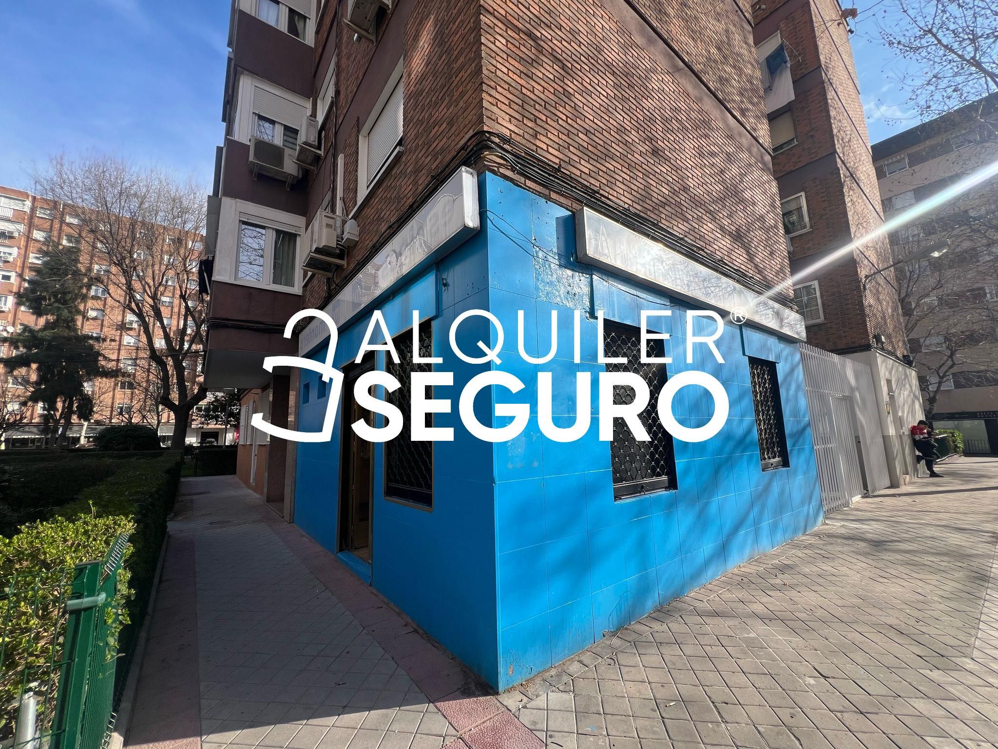 Vista exterior de Local de alquiler en Fuenlabrada