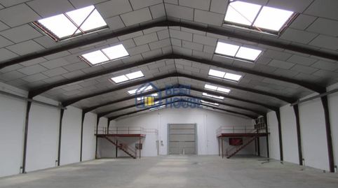 Foto 4 von Fabrikhallen zur Miete in Puente Castro, León Capital