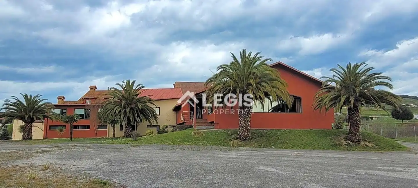 Vista exterior de Edificio en venta en Llanera