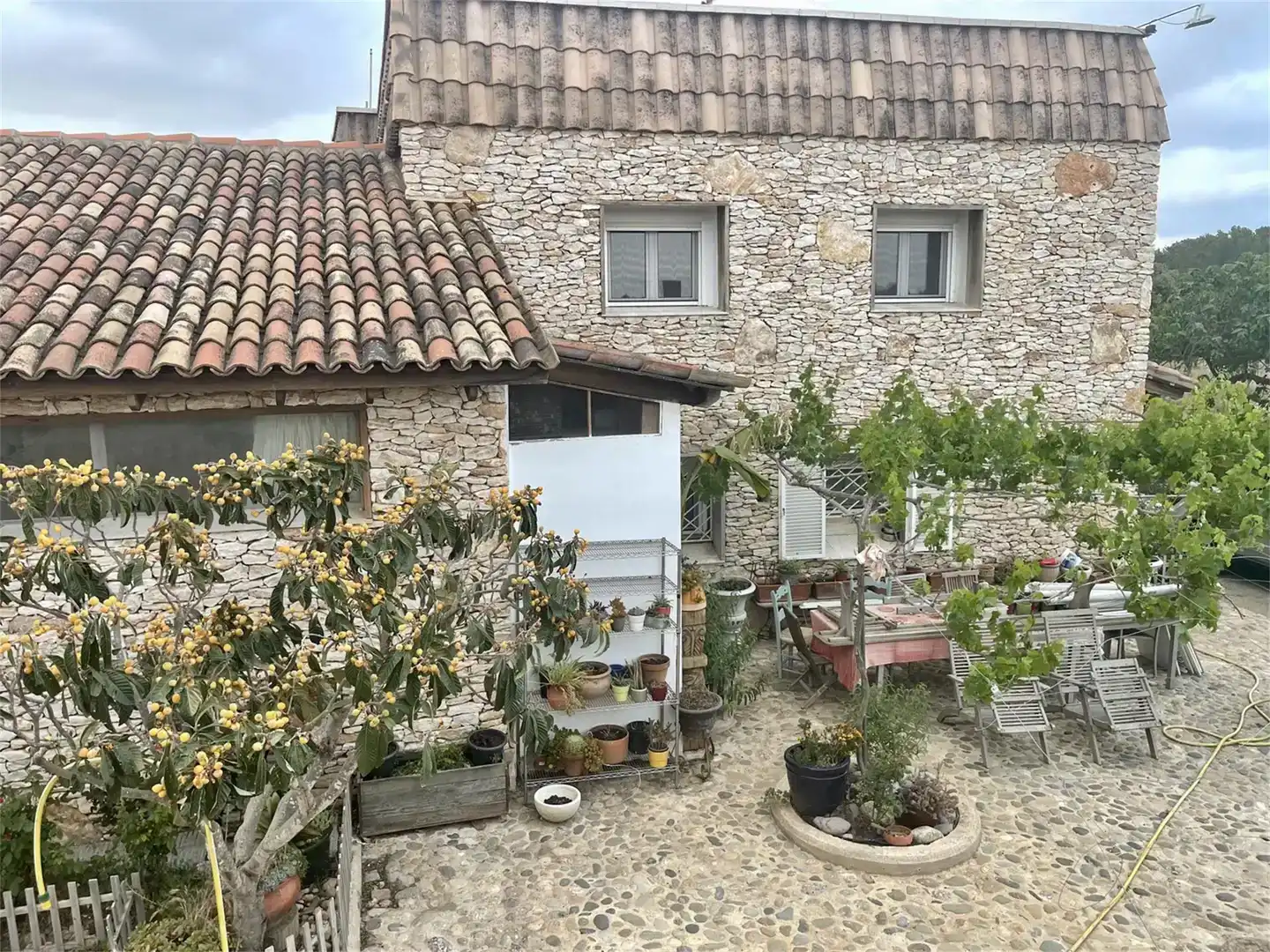 Vista exterior de Finca rústica en venda en El Pla de Santa Maria amb Aire condicionat, Jardí privat i Traster