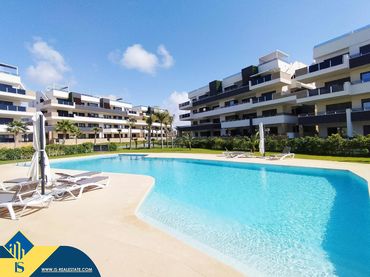 Apartment with pool for sale in Orihuela Costa