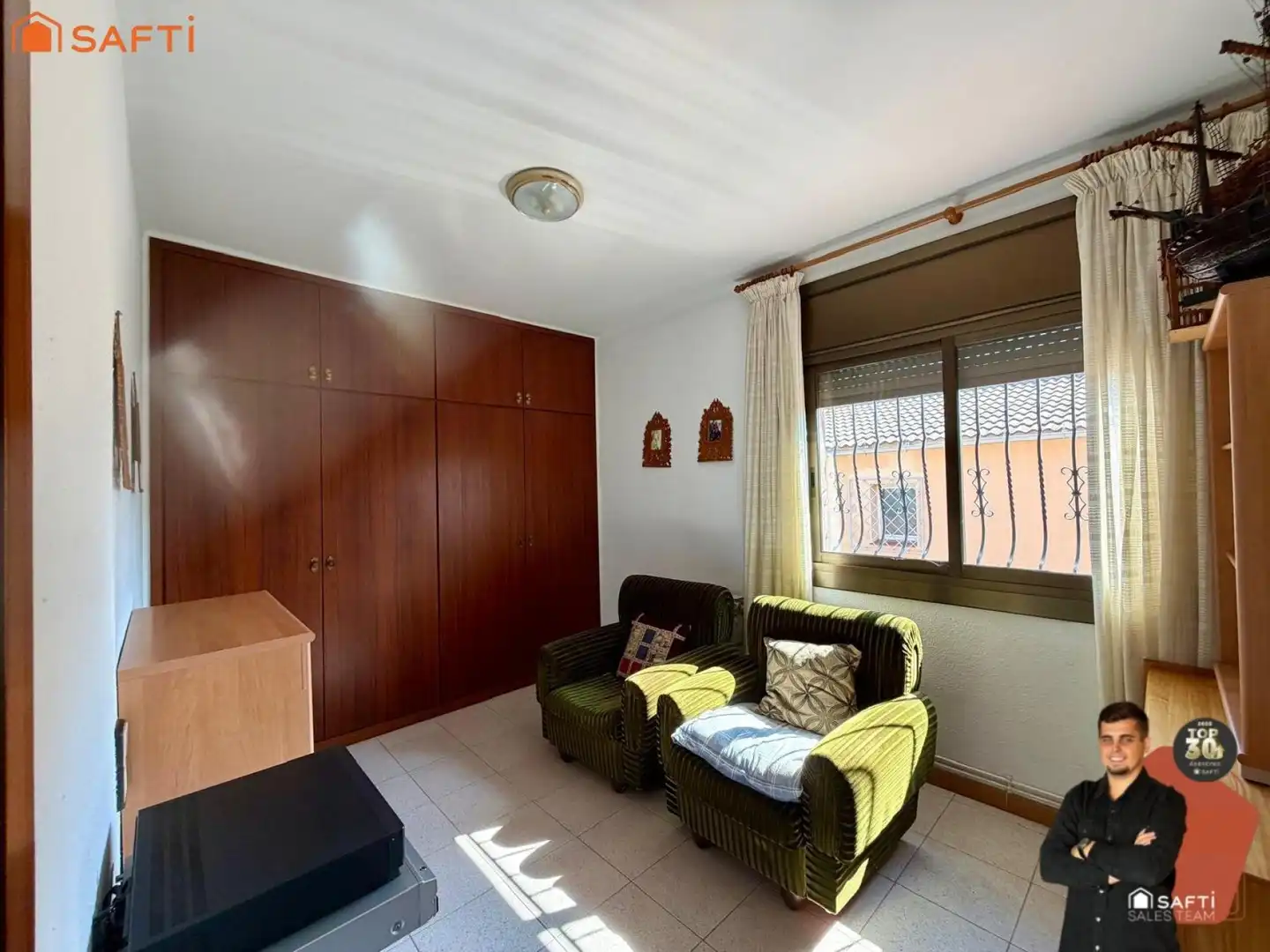 Habitación de Casa o chalet en venta en Pineda de Mar con Terraza y Balcón