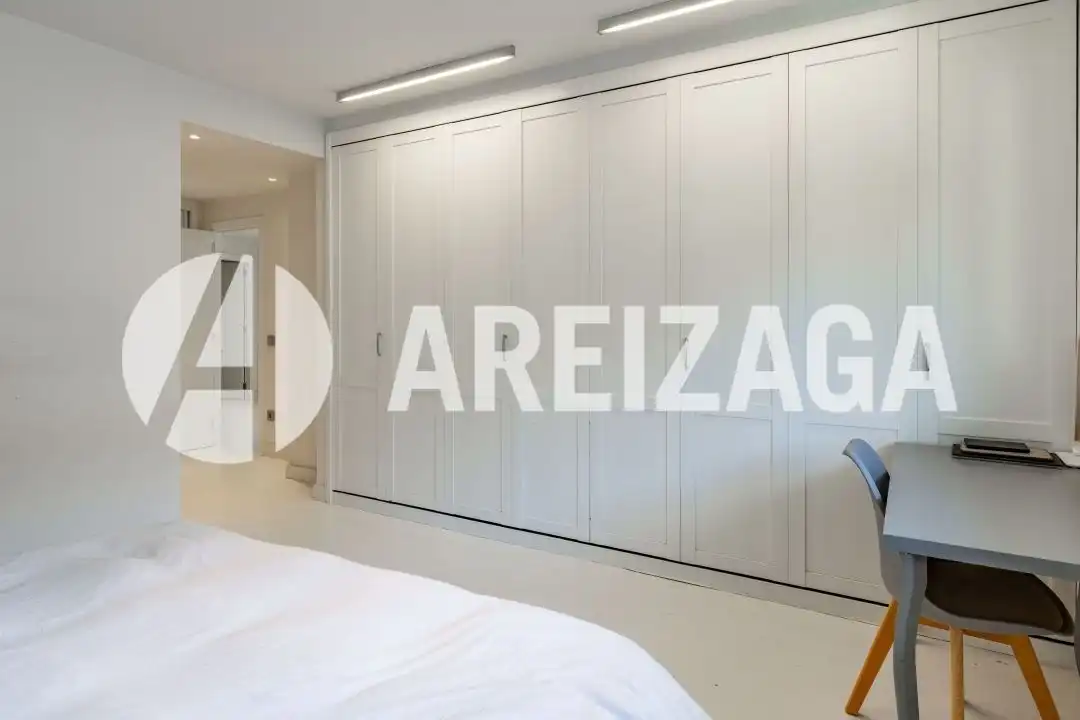 Schlafzimmer von Wohnung zum Verkauf in Donostia - San Sebastián  mit Heizung, Terrasse und Balkon