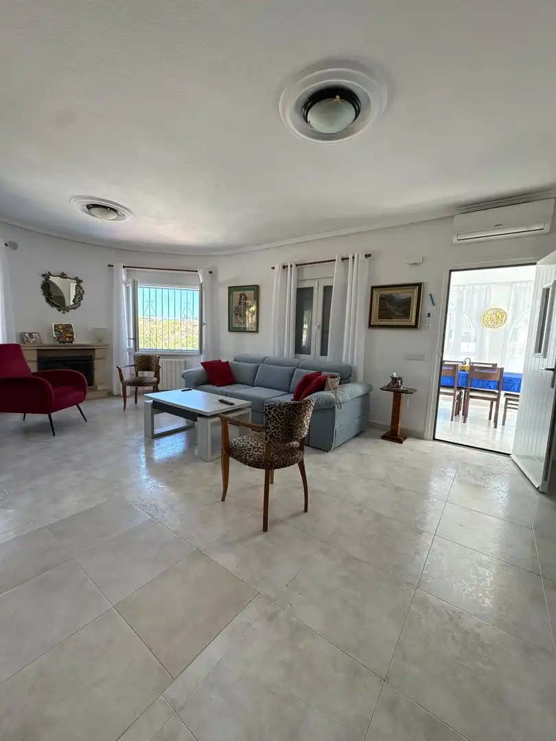 Sala d'estar de Casa o xalet en venda en Rojales amb Aire condicionat, Calefacció i Jardí privat