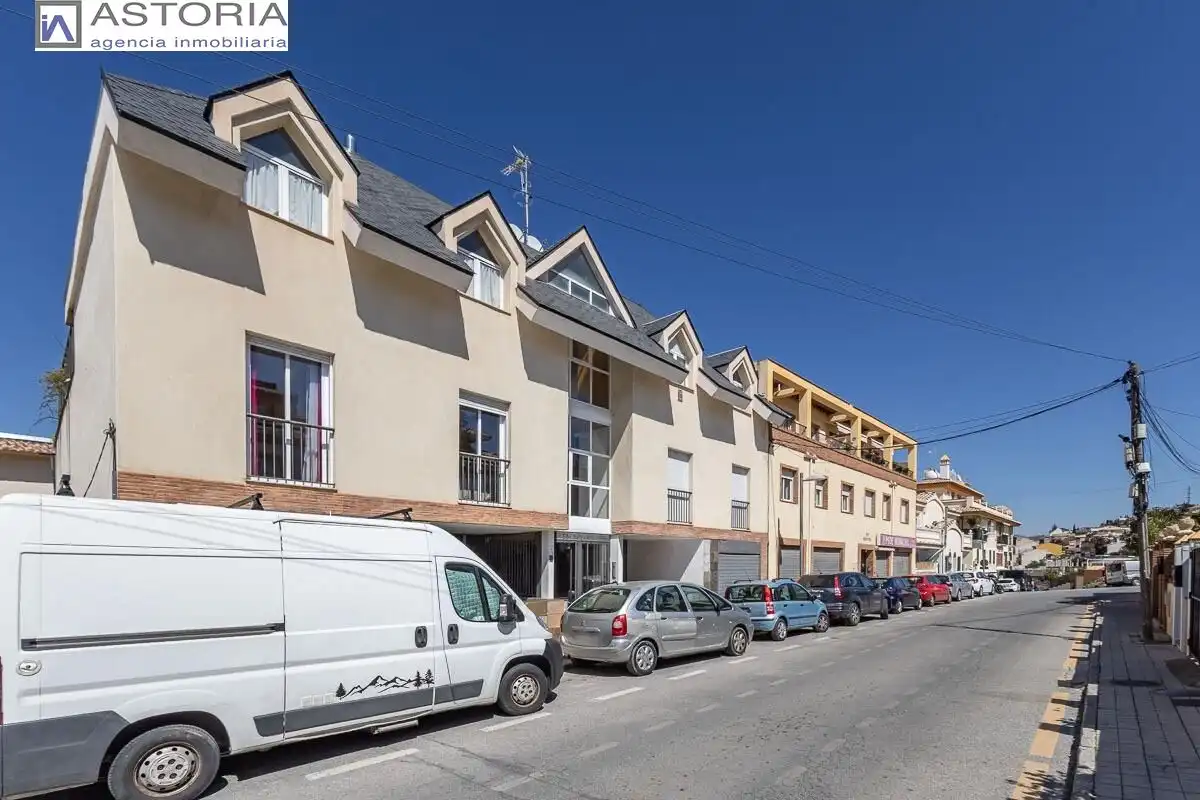 Außenansicht von Wohnung zum Verkauf in Monachil mit Klimaanlage, Heizung und Terrasse