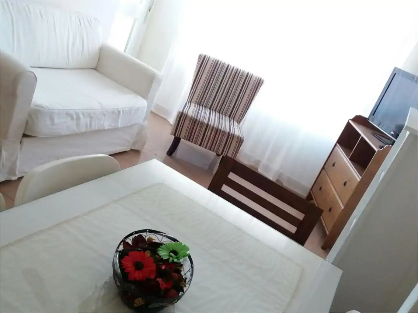 Wohnzimmer von Wohnungen zur Miete in Rota mit Privatgarten, Möbliert und Balkon