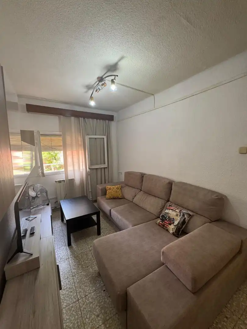 Flat for rent in CASABERMEJA, Palomeras Sureste