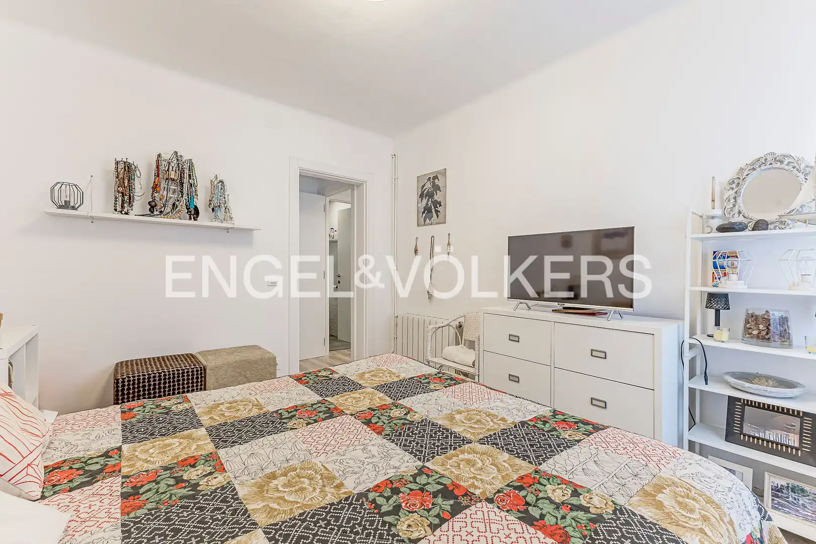 Habitación de Piso en venta en Barcelona con Calefacción, Parquet y Terraza