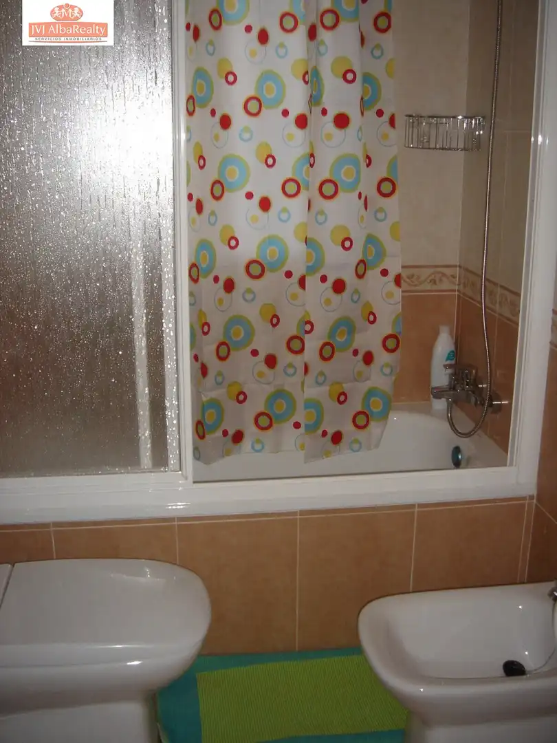 Baño de Casa adosada en venta en Albacete con Calefacción y Balcón