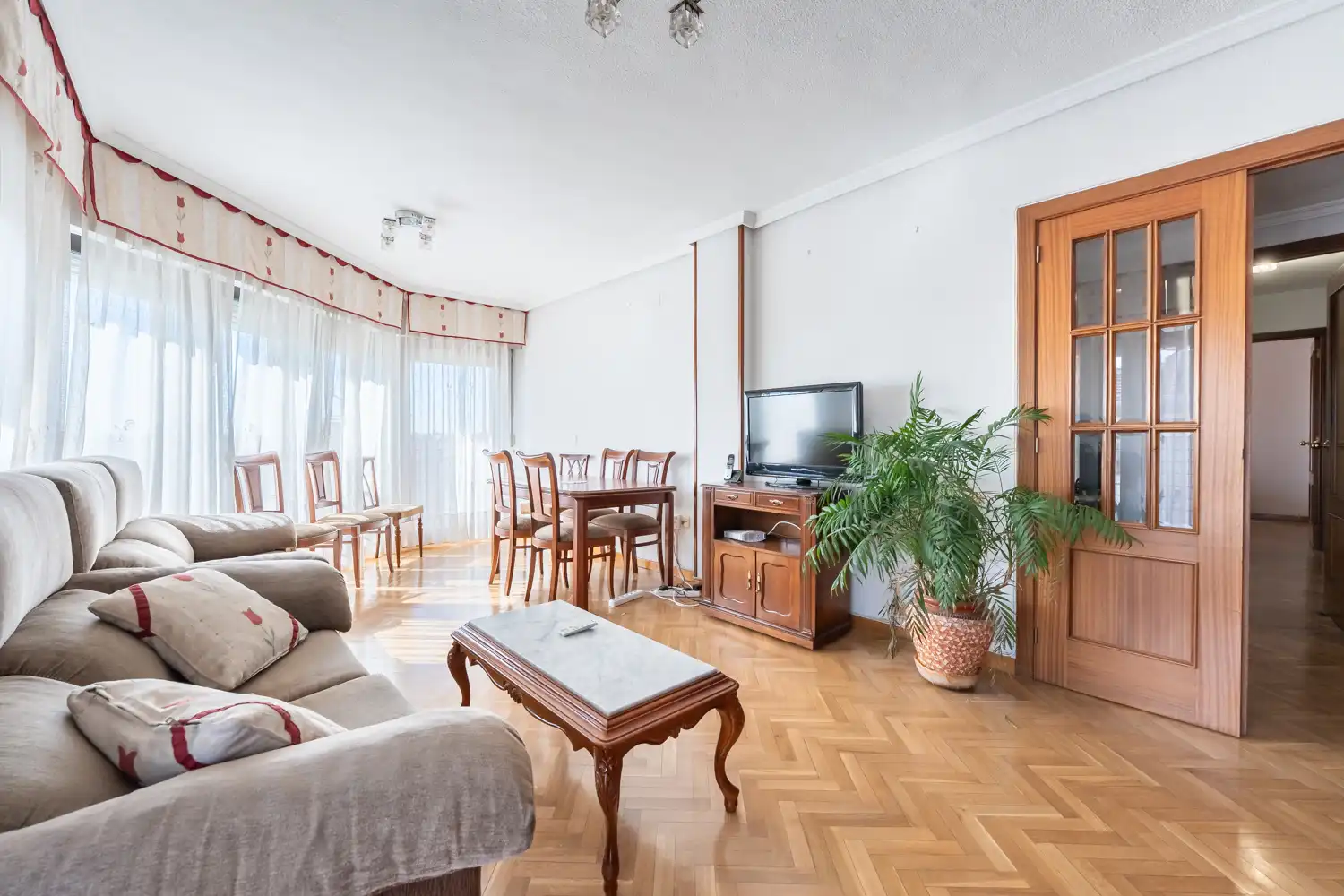 Sala d'estar de Dúplex en venda en Leganés amb Aire condicionat, Calefacció i Parquet