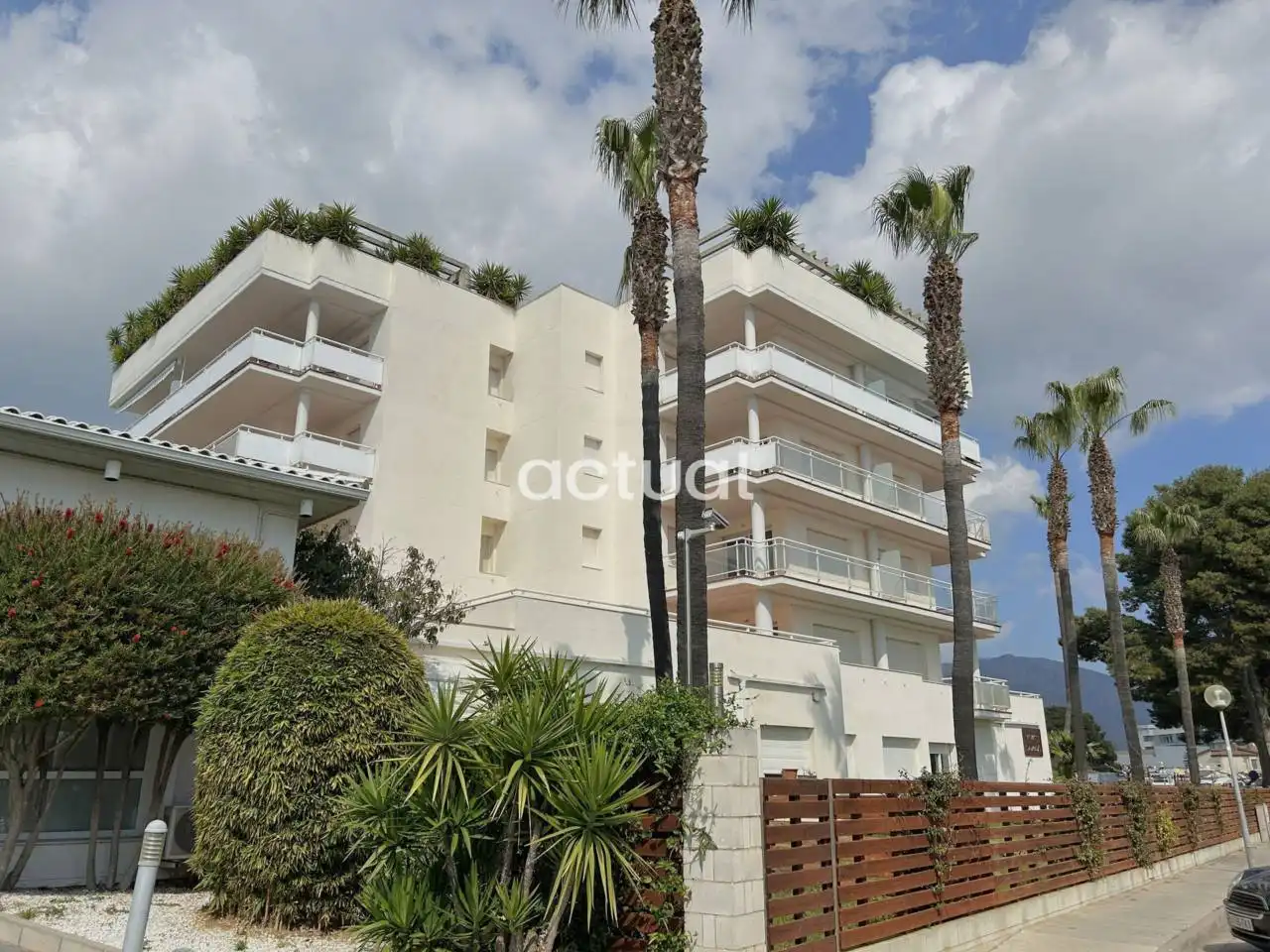 Apartamento con terraza en venta en Avenida port canigó, imagen 9