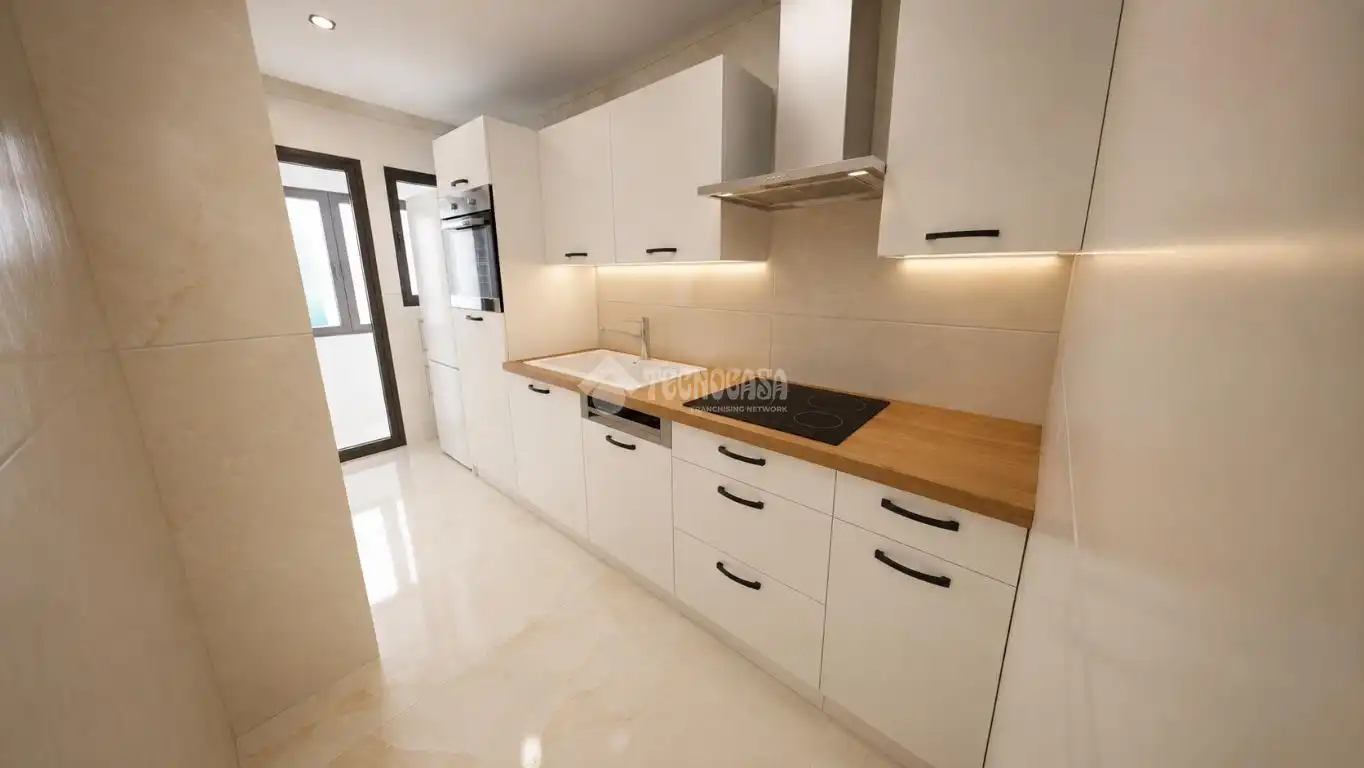 Kitchen of Flat for sale in Sant Adrià de Besòs  with Balcony