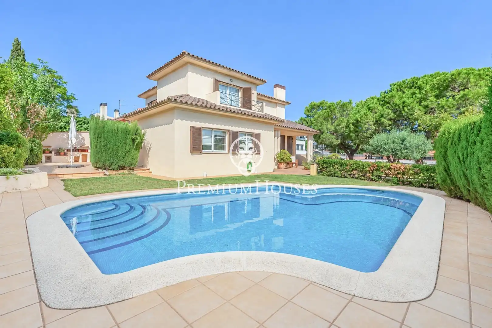 Casa con piscina in vendita a L'Aragai