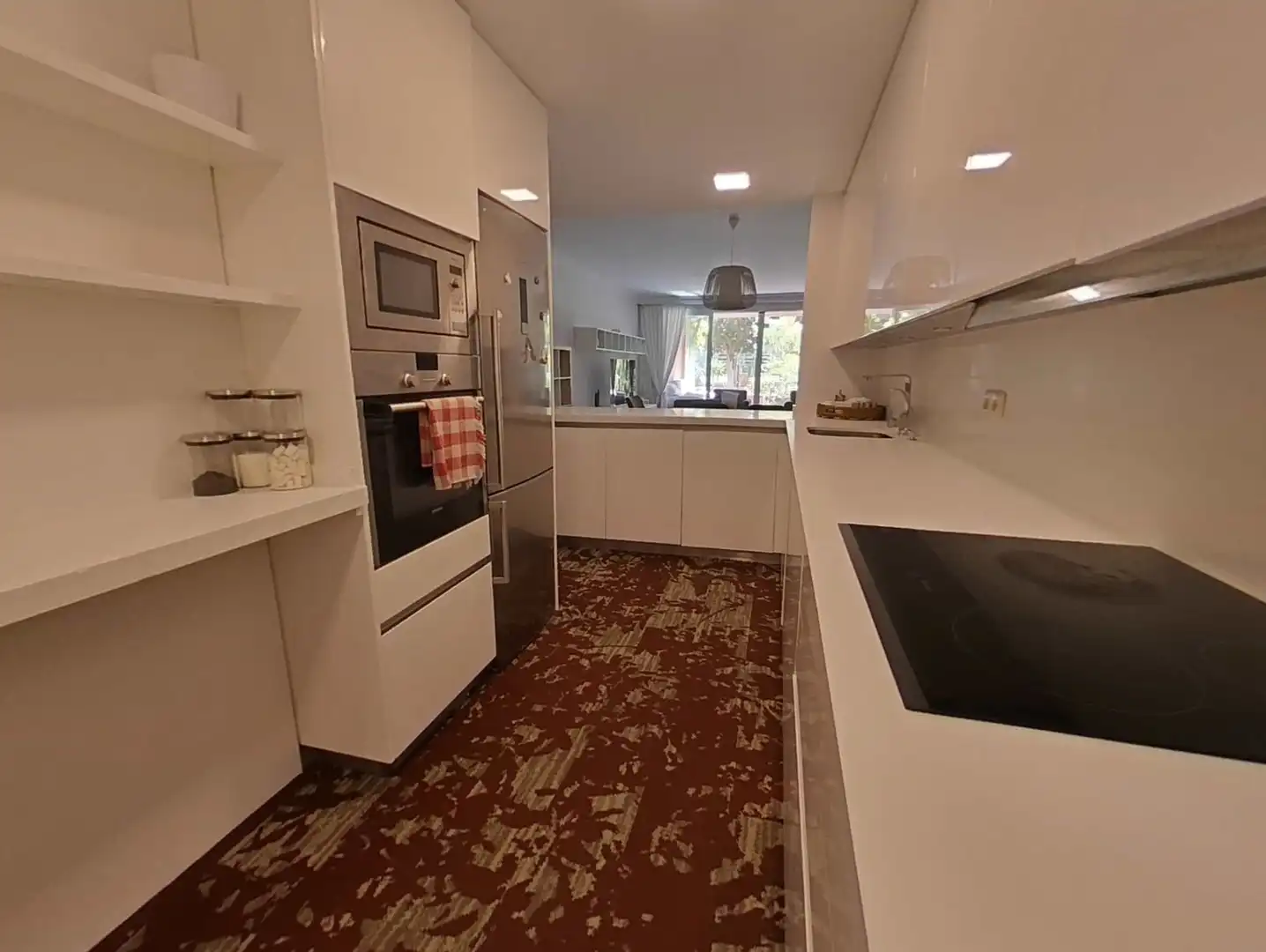 Cuina de Apartament en venda en Marbella amb Terrassa, Traster i Moblat