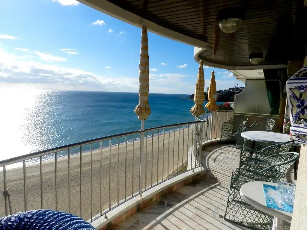 Penthouse mit Terrasse zum Verkauf in Passeig Josep Mundet, imagen 2