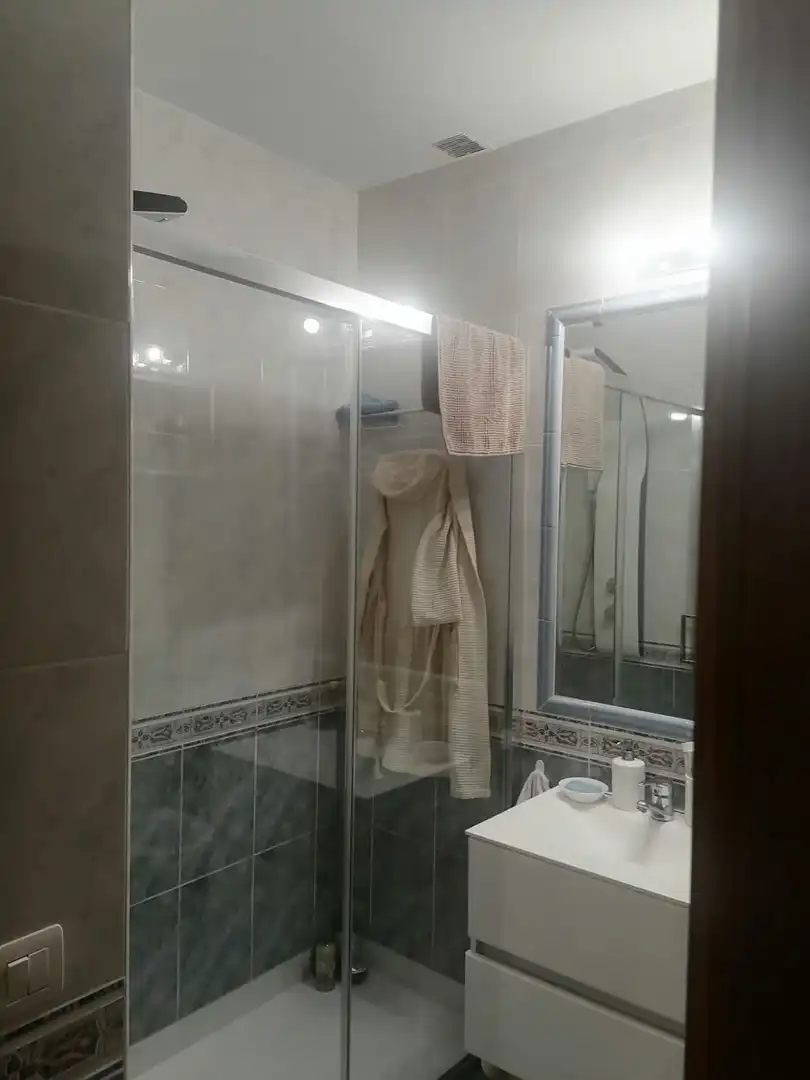 Bathroom of Ground floor for sale in Córdoba  with Air Conditioner and Storage room